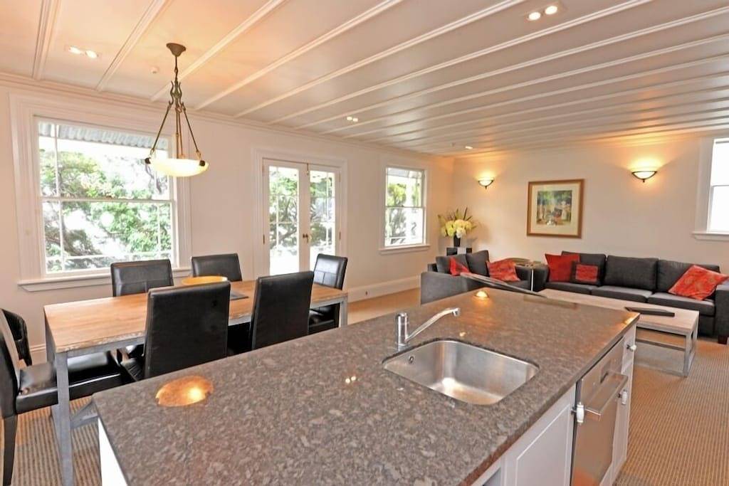 Ganze Wohnung, The Gables - Atemberaubendes Apartment am Wasser in Russel (NZ), Bay Of Islands