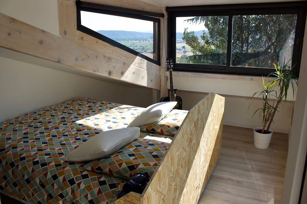 Entire apartment, Appartement sur les Toits, Très Jolie Vue, Provence in Gréoux-les-Bains, Verdon Regional Natural Park