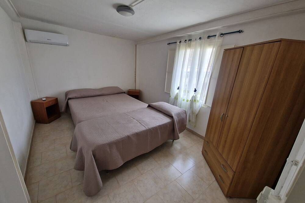 In Paestum vacation home sleeps 9 200 meters from the sea and 1 km Temples Paestum in Licinella - Torre di Paestum, Cilento