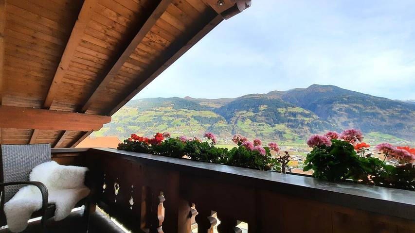 Hütte für 3 Personen, mit Balkon in Fügen - 4