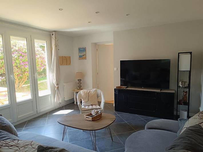 Location de vacances pour 8 personnes, avec Terrasse et Jardin à Pabu