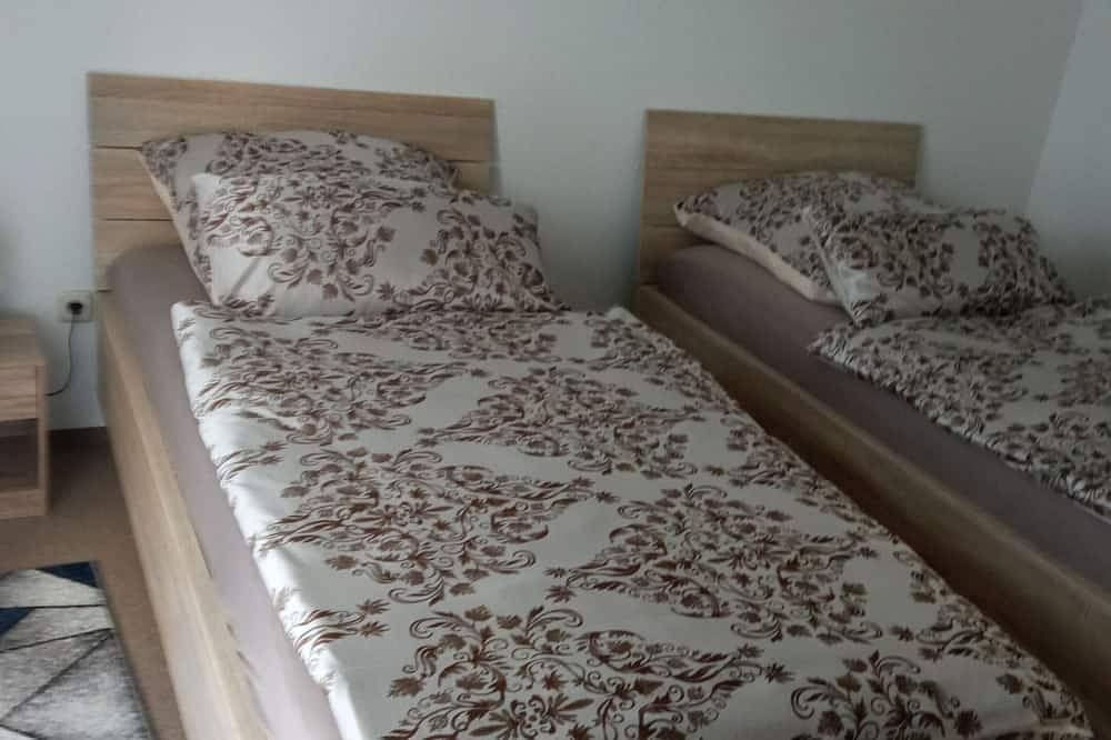 Ganze Wohnung, Komfort-Ferienwohnung (Nr) zum Wohlfühlen, 5 km südwestlich von Bayreuth in Frankenalb