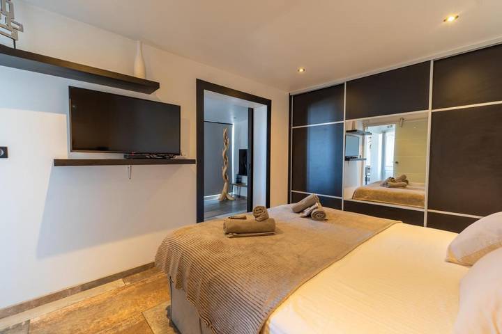 Gîte pour 4 personnes, avec balcon et vue dans Port De Carry - 3