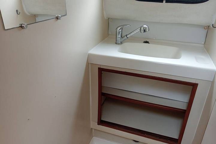 Péniche pour 5 personnes, animaux acceptés à Châtillon-en-Bazois - 3