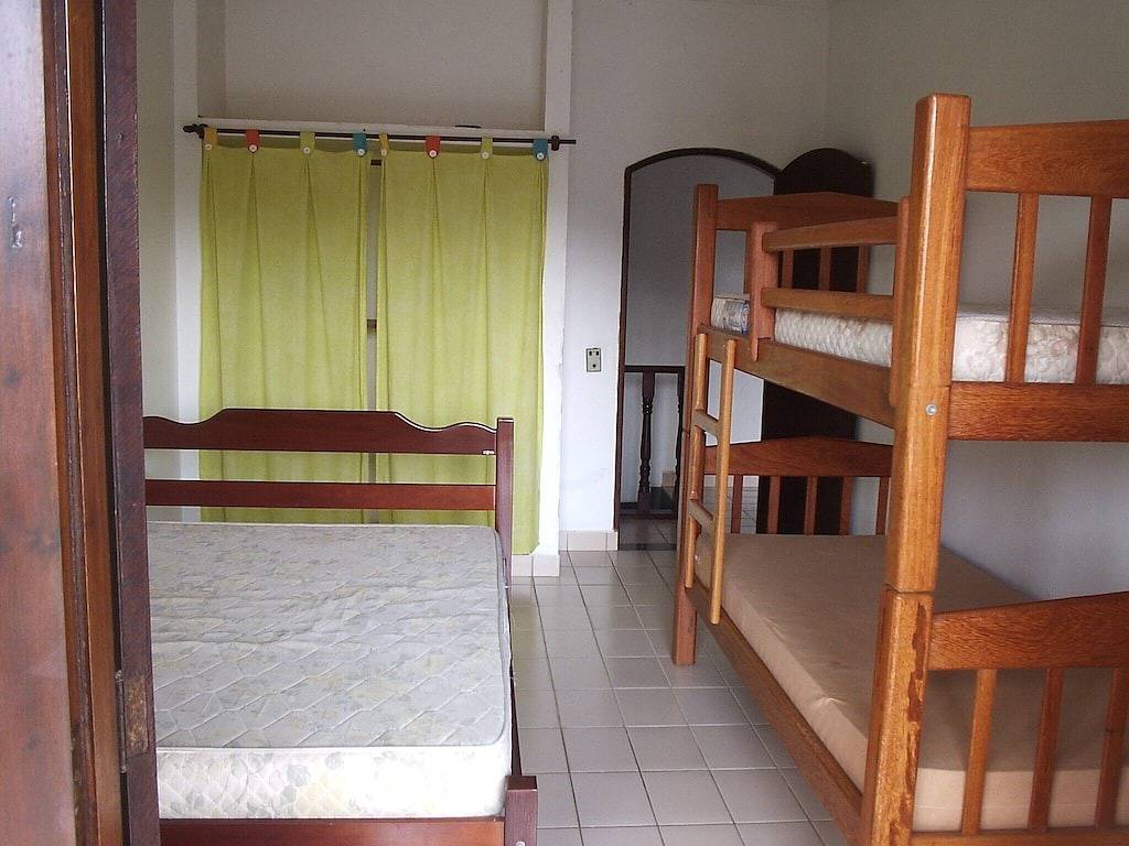 Costa Del Sol Condominium \\ Guaratuba Beach, 3 Suiten + 1 Quato Blick Auf Das Meer in Bertioga, Baixada Santista