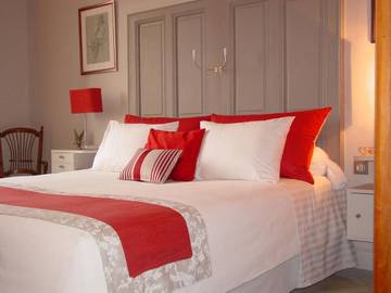 Chambre d’hôte pour 3 personnes, avec jardin ainsi que terrasse et vue dans Gare De Colmar