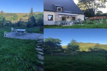 Location de vacances pour 6 personnes, avec terrasse et vue à Saint-Alyre-ès-Montagne