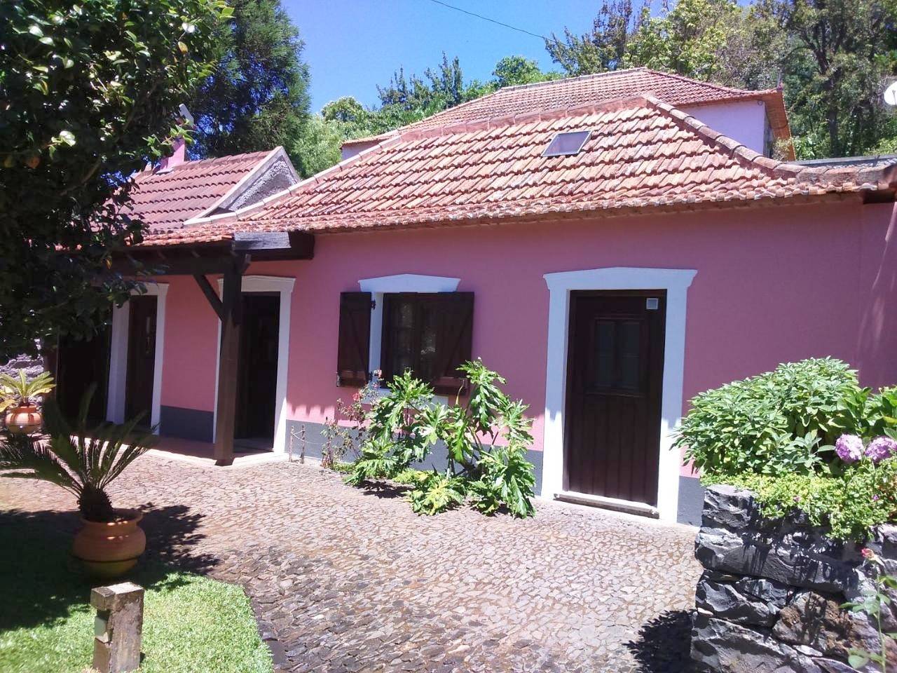 Casa Rosa in Camacha, Madeira