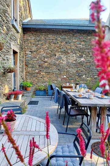 Chambre d’hôte pour 2 personnes, avec terrasse et jardin à Bièvre