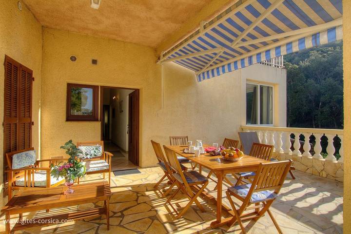 Gîte pour 6 personnes, avec Terrasse ainsi que Jardin et Vue dans Sagone - 3