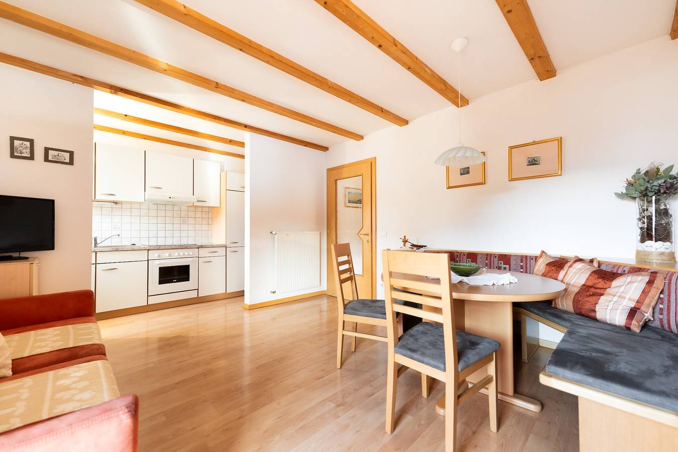 Ganze Wohnung, Grafaierhof Apartment 'Engel' mit Bergblick in Kastelruth, Dolomiti Superski