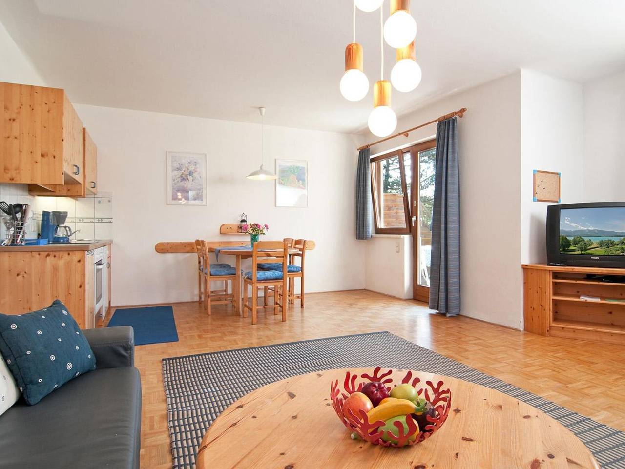 Ganze Ferienwohnung, Haus Bergblick - Appartement / 2 Schlafzimmer (Nr.:4) in Karawanken und Bachergebirge, Finkenstein am Faaker See