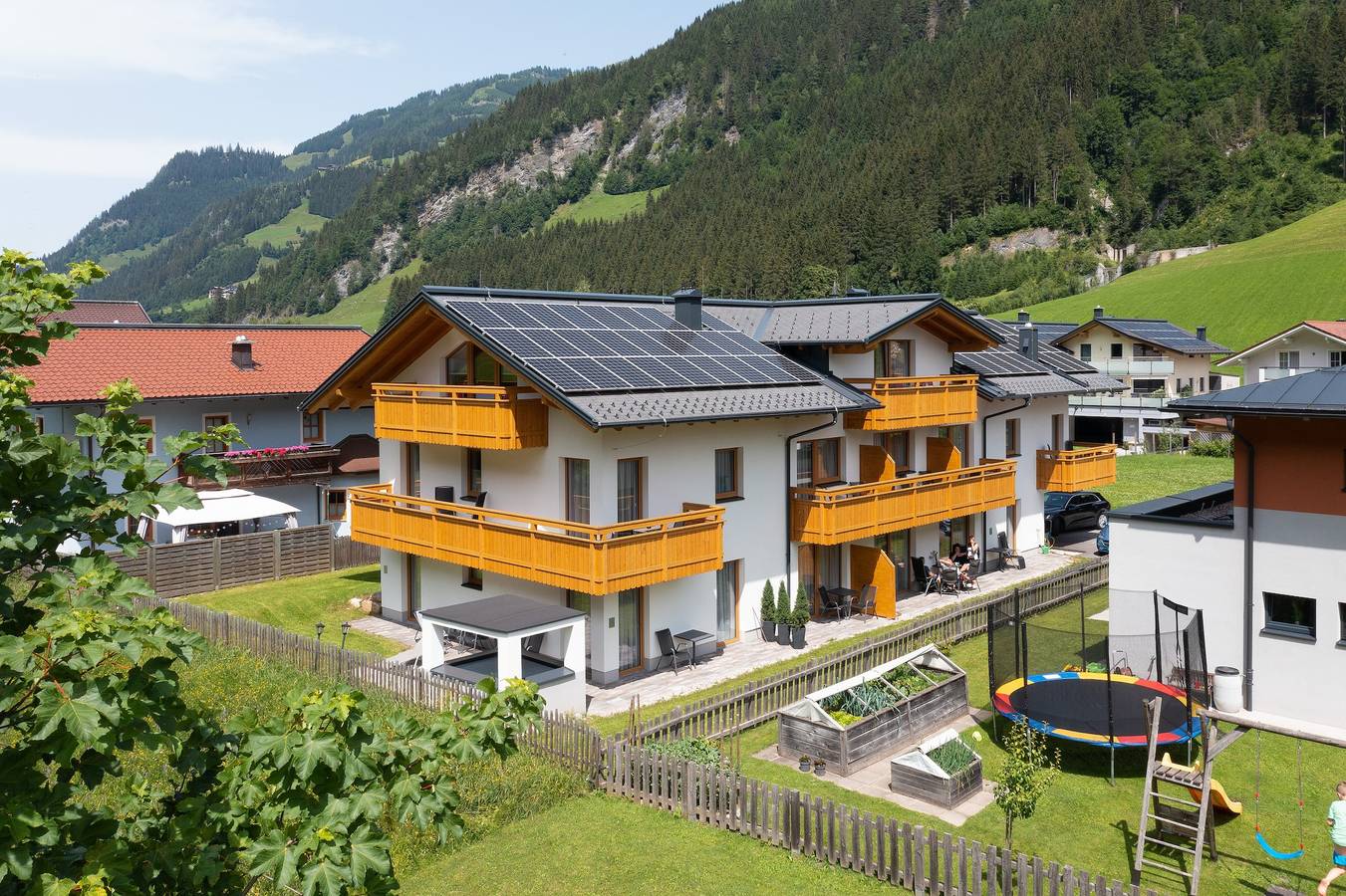 Ganze Wohnung, Apartment 'Gästehaus Egger 1' mit Bergblick, Balkon und Wlan in Großarl, Ski Amadé