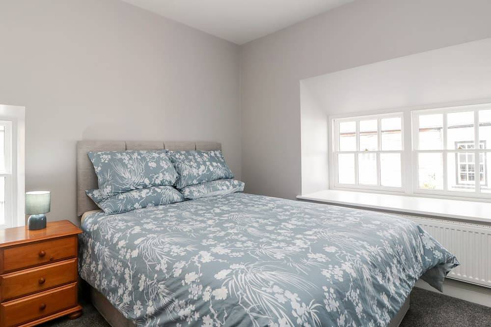 19 Lion Street, pet friendly, with a garden in Hay-On-Wye in Hay-on-Wye, Brecon Beacons
