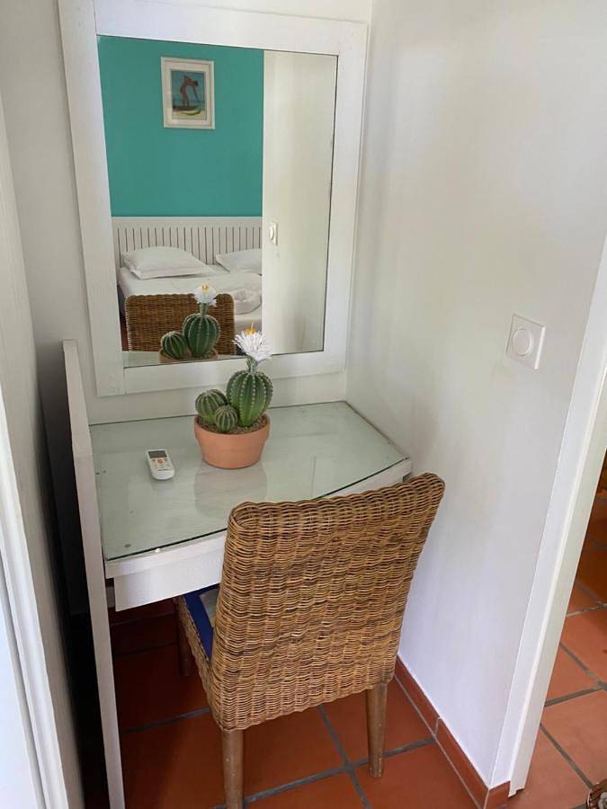 Gîte pour 5 personnes, avec jardin ainsi que piscine et vue dans Anse de Tartane - 4