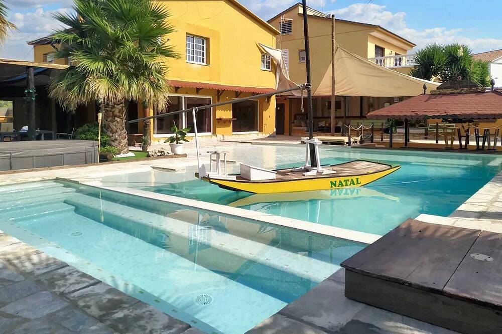 Homerez - Villa a Rubí con piscina in Rubi, Barcellona entroterra