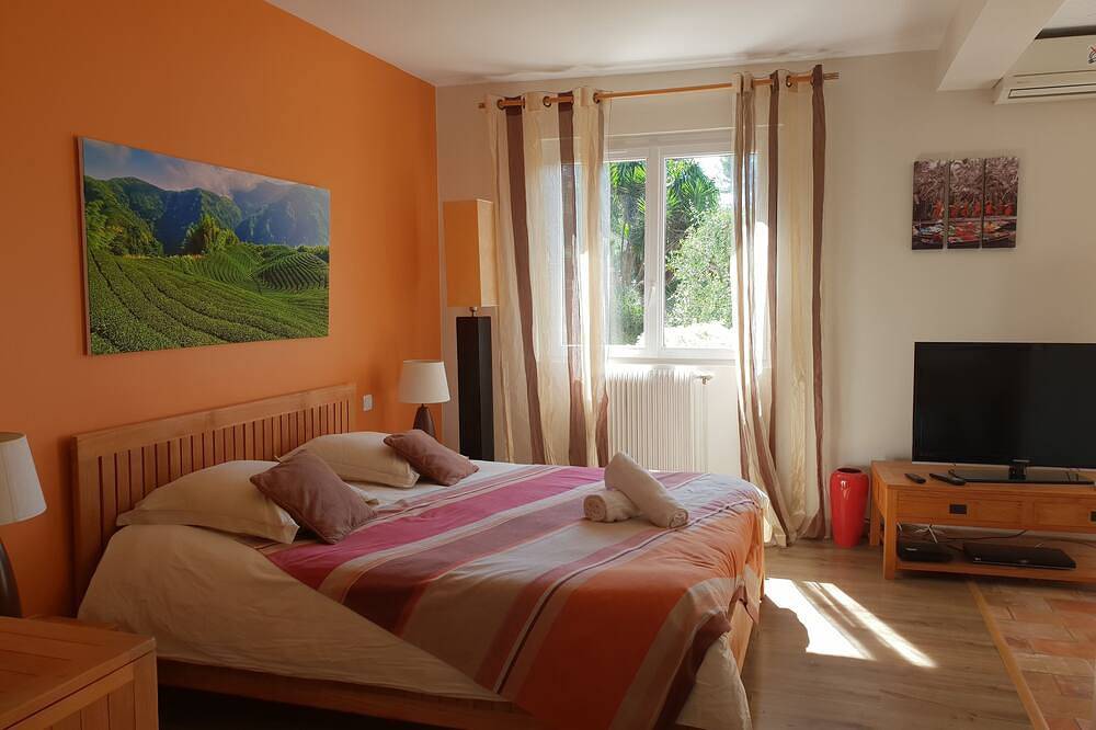 Très belle suite dans villa de charme in Cagnes-sur-Mer, Côte méditerranéenne (France)