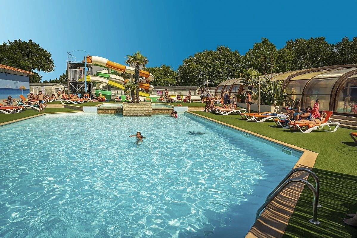 Camping 4 étoiles - Parc aquatique - eei0fh in Saint-Georges-d'Oléron, Côte de Beauté