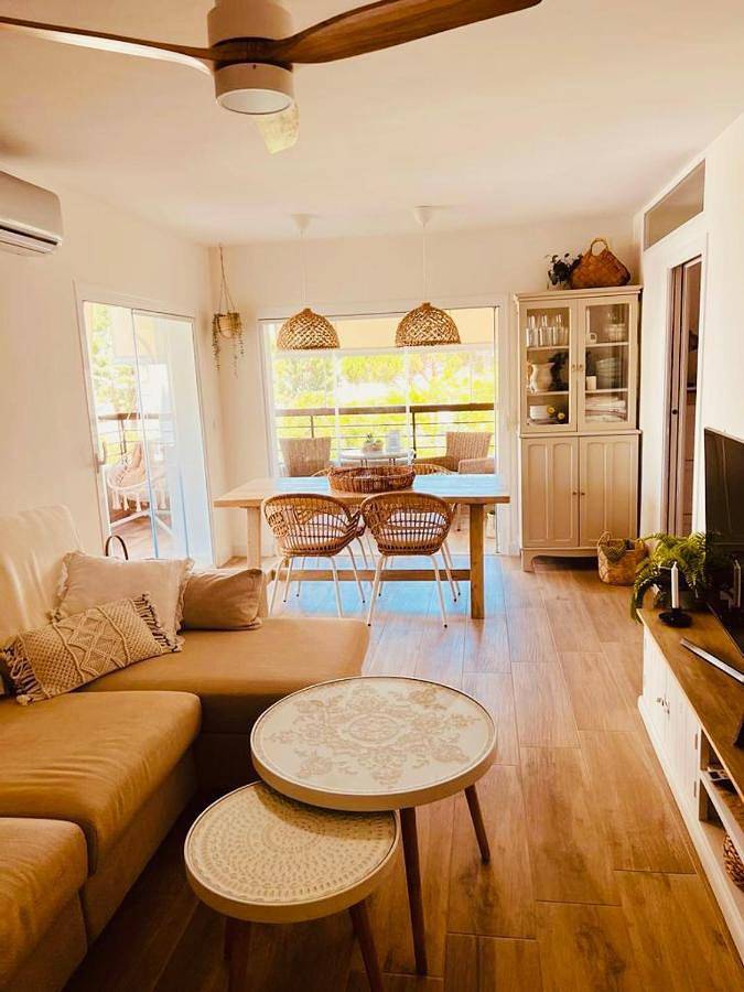 Ganze Wohnung, Three-Bedroom Apartment in La Antilla, Lepe