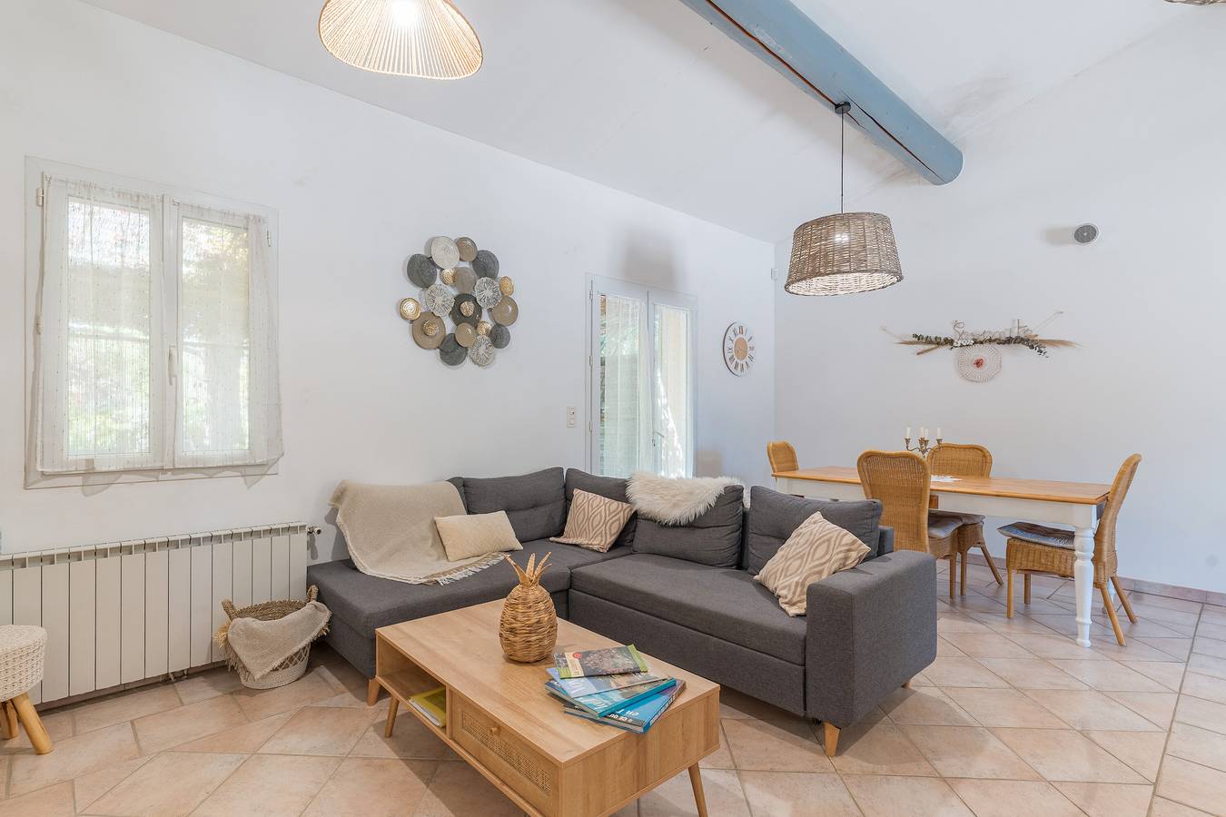 Domaine plan des devens in Roussillon, Parc naturel régional du Luberon