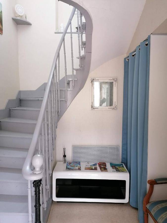 Gîte pour 8 personnes, avec balcon à Castéra-Verduzan