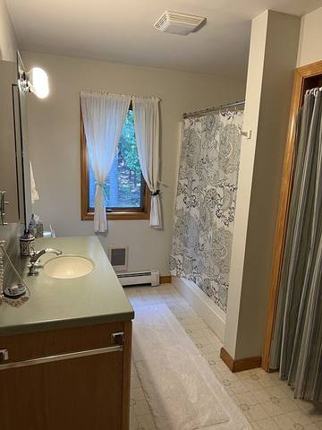 Cabin for 6 Guests in Southwest Harbor, Mount Desert Island, Picture 1