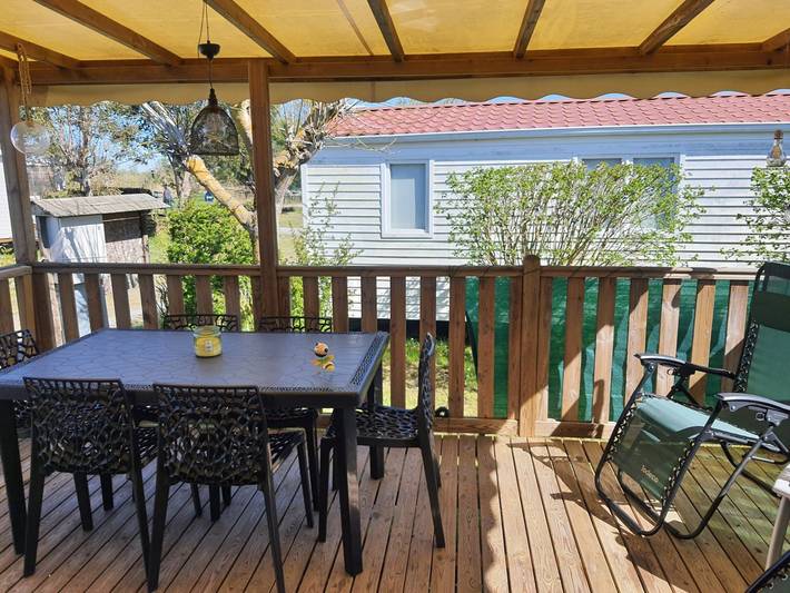 Camping pour 4 personnes, avec jardin, animaux acceptés