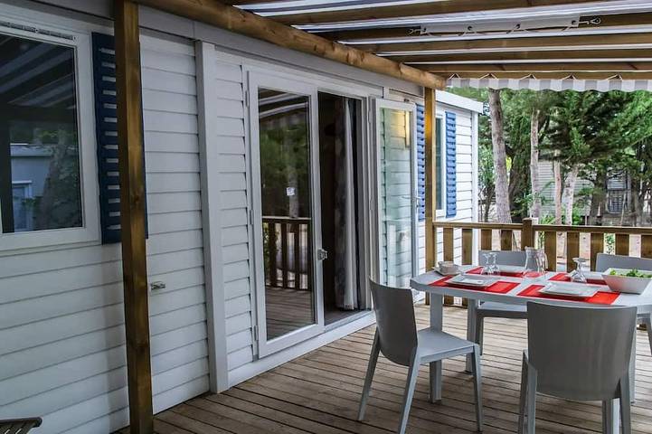 Camping pour 6 personnes à Le Barcarès
