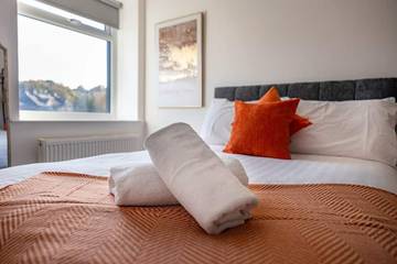 Apartment for 5 People in Huddersfield, West Yorkshire, Photo 3