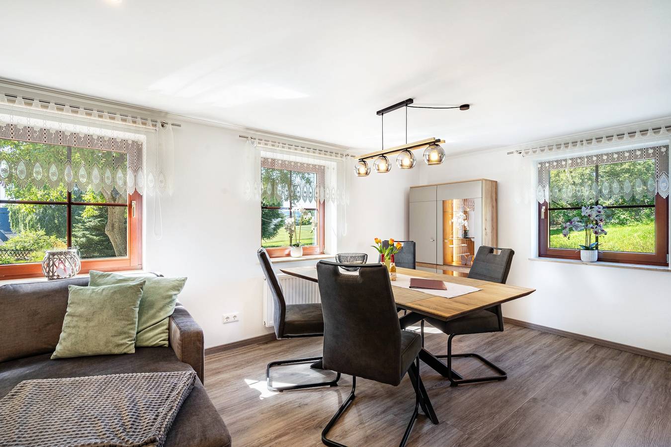 Appartamento intero, Appartamento 'Ferienwohnung Am Augusttal' con vista sulle montagne, terrazza privata e Wi-Fi in Hainewalde, Monti Zittau