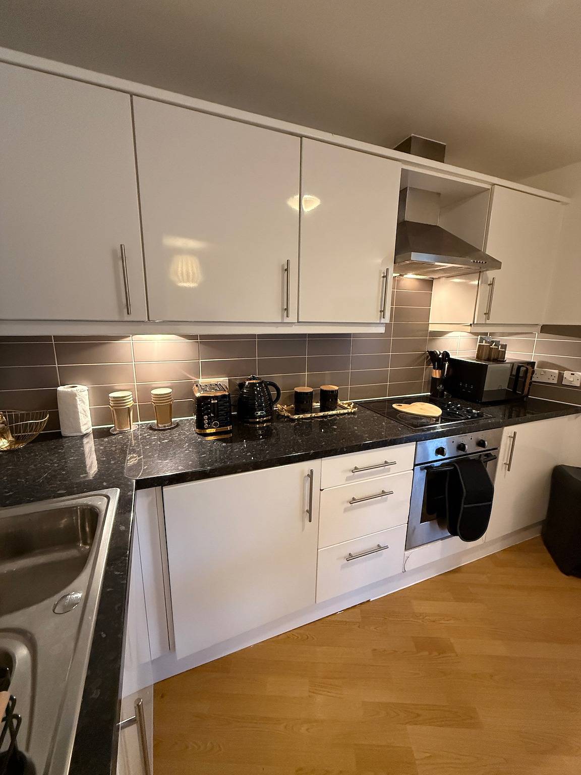 Apartamento vacacional entero, Modern City Apartment with Balcony Views in Sunderland