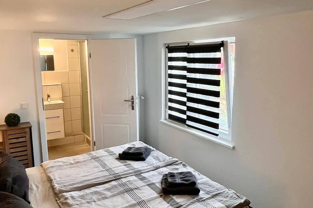 Ganze Wohnung, Doppelzimmer für 2 Gäste mit 25m² in Teltow (153084) in Teltow, Mittelmark