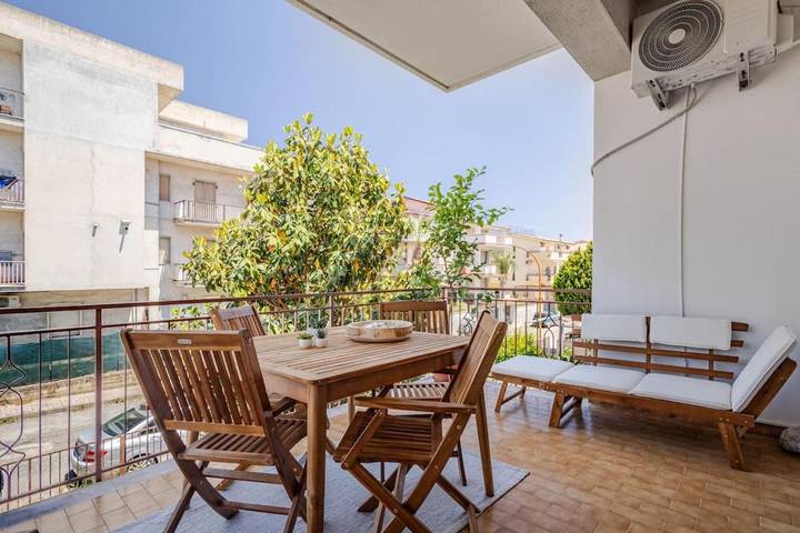 Gîte pour 6 personnes, avec Balcon ainsi que Terrasse et Vue à Bianco (homonymie) - 2