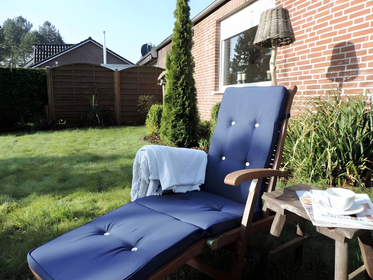 Ferienhaus 'Dat Luettje Huus' mit Gemeinschaftsterrasse und privatem Garten in Hage, Norden und Umgebung