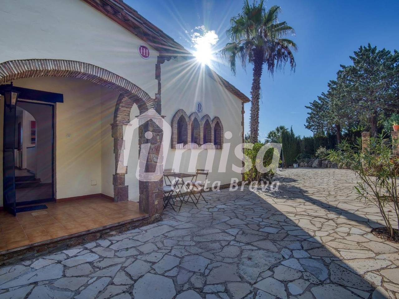 Villa Paradise: Ihr privater Rückzugsort, einen Katzensprung von allem entfernt! in Cabanyes, Calonge