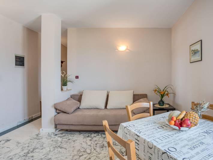 Appartamento per 4 persone, con giardino a Parenzo