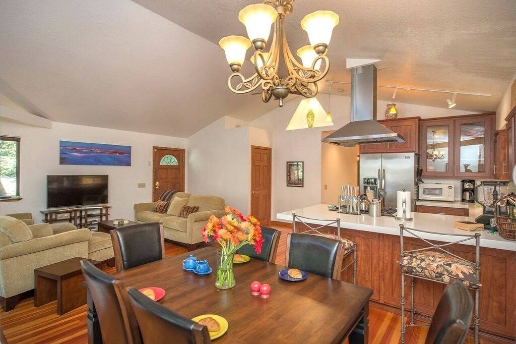 Vacation Home for 4 Guests in Russian River, Sonoma County