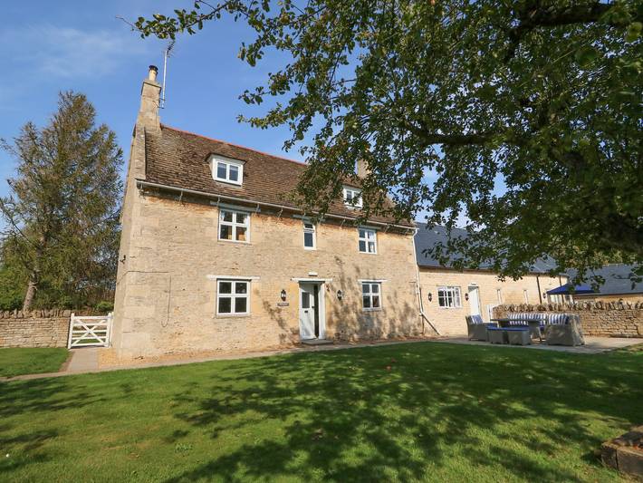 Holiday rental for 18 people, with Garden in Peterborough