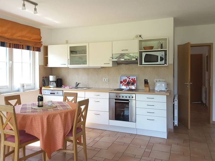 Ganze Wohnung, Ruhig gelegene Erdgeschosswohung m. Garten, Süd-Terrasse , Grillplatz u. Wlan in Prerow, Fischland - Darß - Zingst