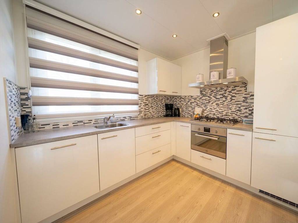 Paviljoen verdieping 10 in Susteren, Limburg
