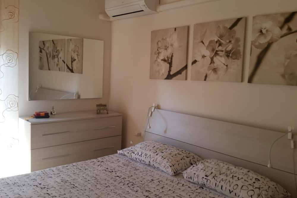 Ganze Wohnung, Schöne Wohnung 50 Meter vom Meer mit reservierten Parkplatz in Rivazzurra, Rimini