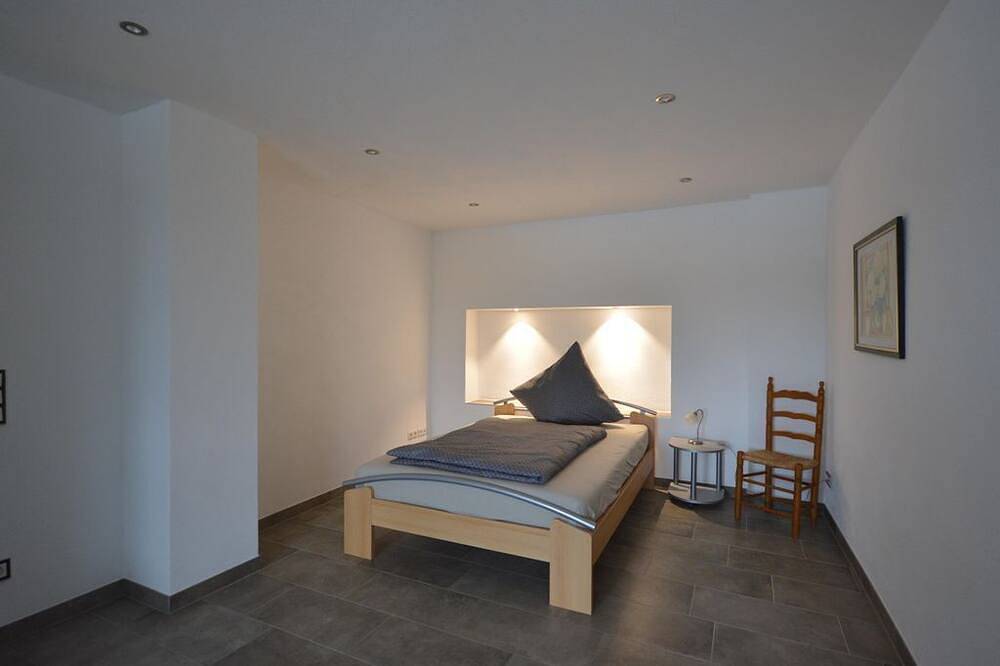 Ganze Wohnung, Ferienwohnung \"Jappi\" - Appartement/Fewo, Dusche, Wc, Nichtraucher in Klüsserath, Moseleifel