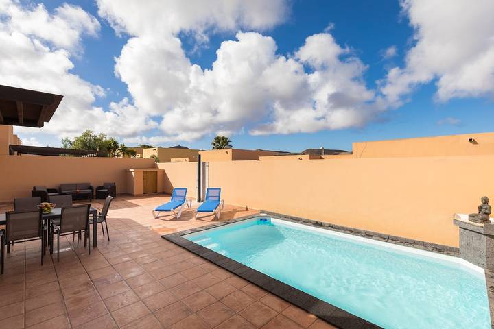 Casa de vacaciones para 6 personas, con terraza y piscina en Tamaragua