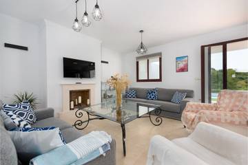 Finca for 4 People in Casares del Sol, Casares, Photo 4