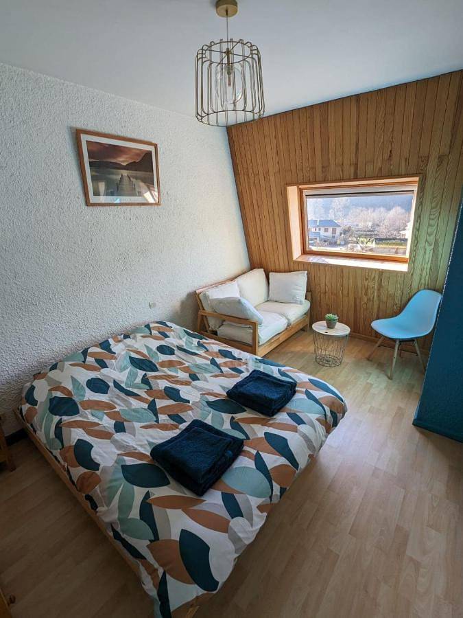 Gîte pour 6 personnes, avec terrasse et vue à Ispagnac - 4