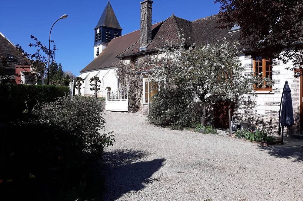 Gîte pour 4 Personnes dans Chennegy, Aube