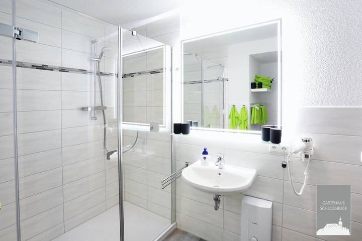 Ferienwohnung für 6 Personen, mit Ausblick und Balkon in Greiz - 3