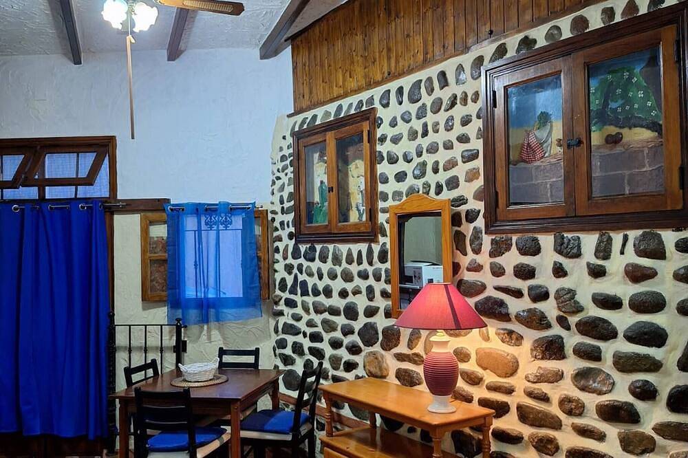 Casa Cueva |Top Location| Excellent wifi | Airport in Carrizal, Ingenio