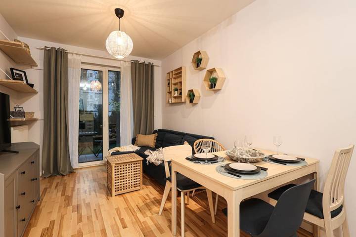Apartament wakacyjny dla 3 osób, z ogród, zwierzęta dozwolone w Mokotów