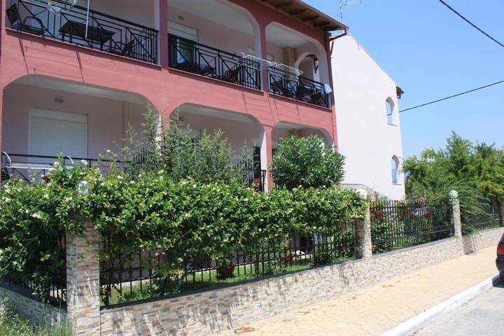 Gîte pour 4 personnes, avec vue et jardin dans Stavros - 4